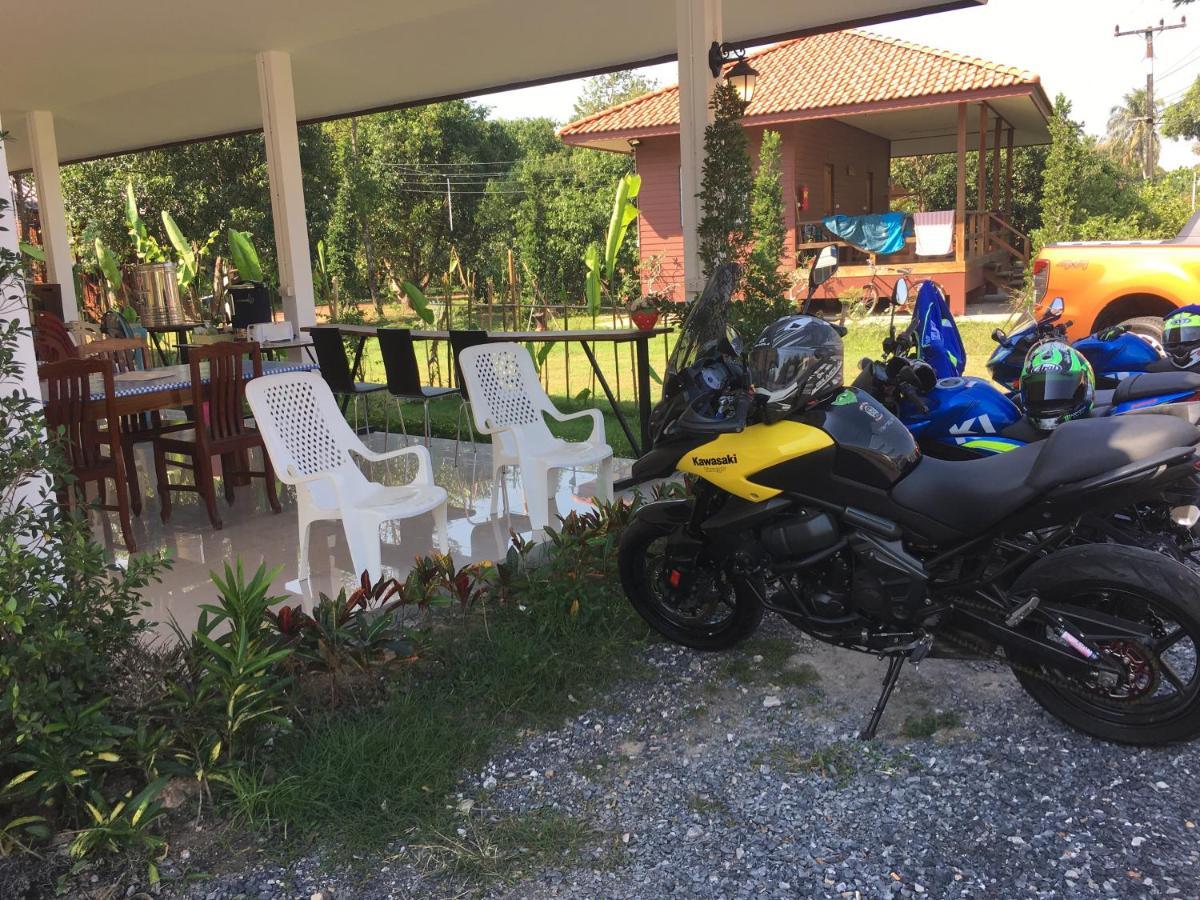 Hotel Baan Suan Kru Kob Ban Ko Maphang Exterior foto