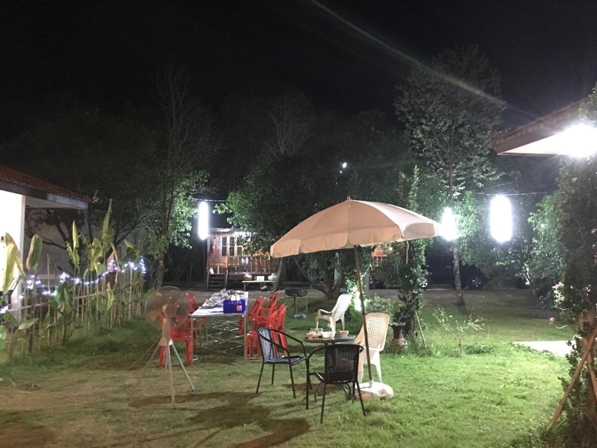 Hotel Baan Suan Kru Kob Ban Ko Maphang Exterior foto