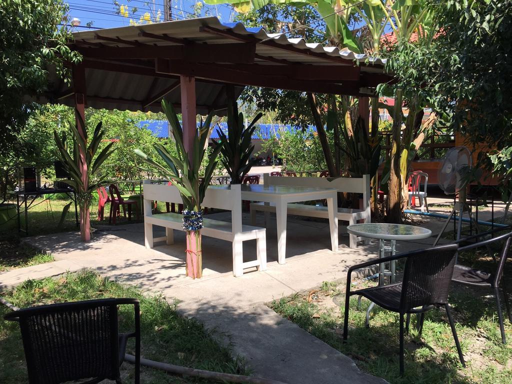 Hotel Baan Suan Kru Kob Ban Ko Maphang Exterior foto