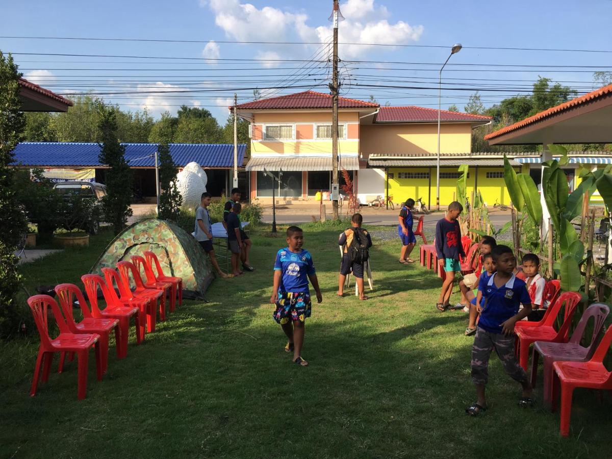 Hotel Baan Suan Kru Kob Ban Ko Maphang Exterior foto